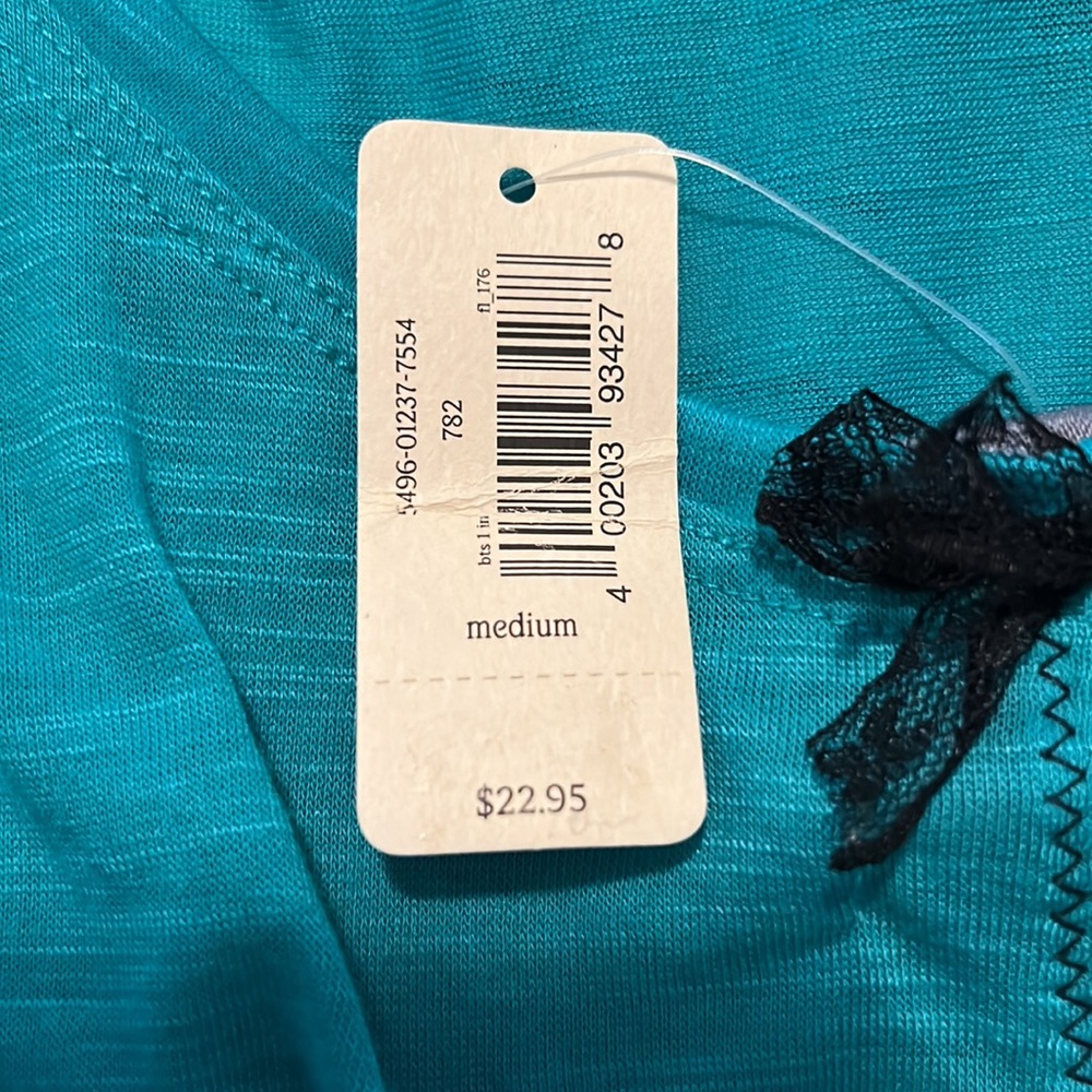 Womens aerie green tee size medium new with tags - Picture 3 of 4